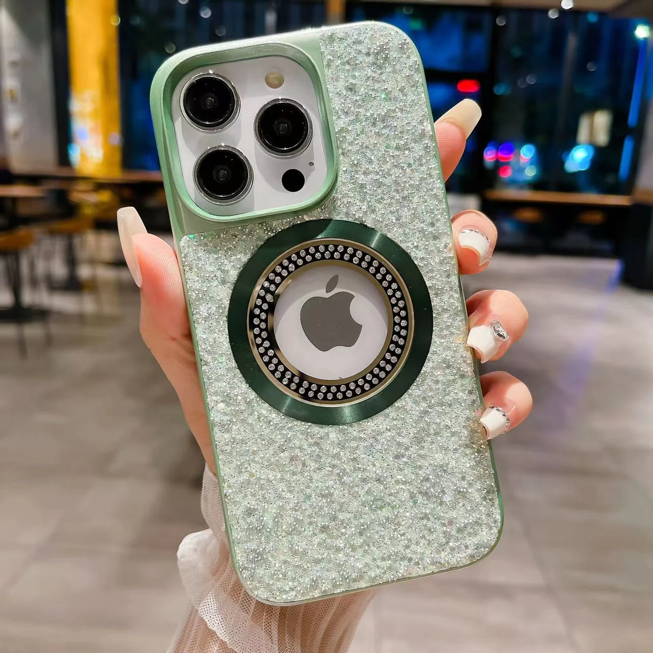 LuxuryKase LK083 Sparkling Powder Mag-Safe Wireless Charging Case for iPhone - Image 9