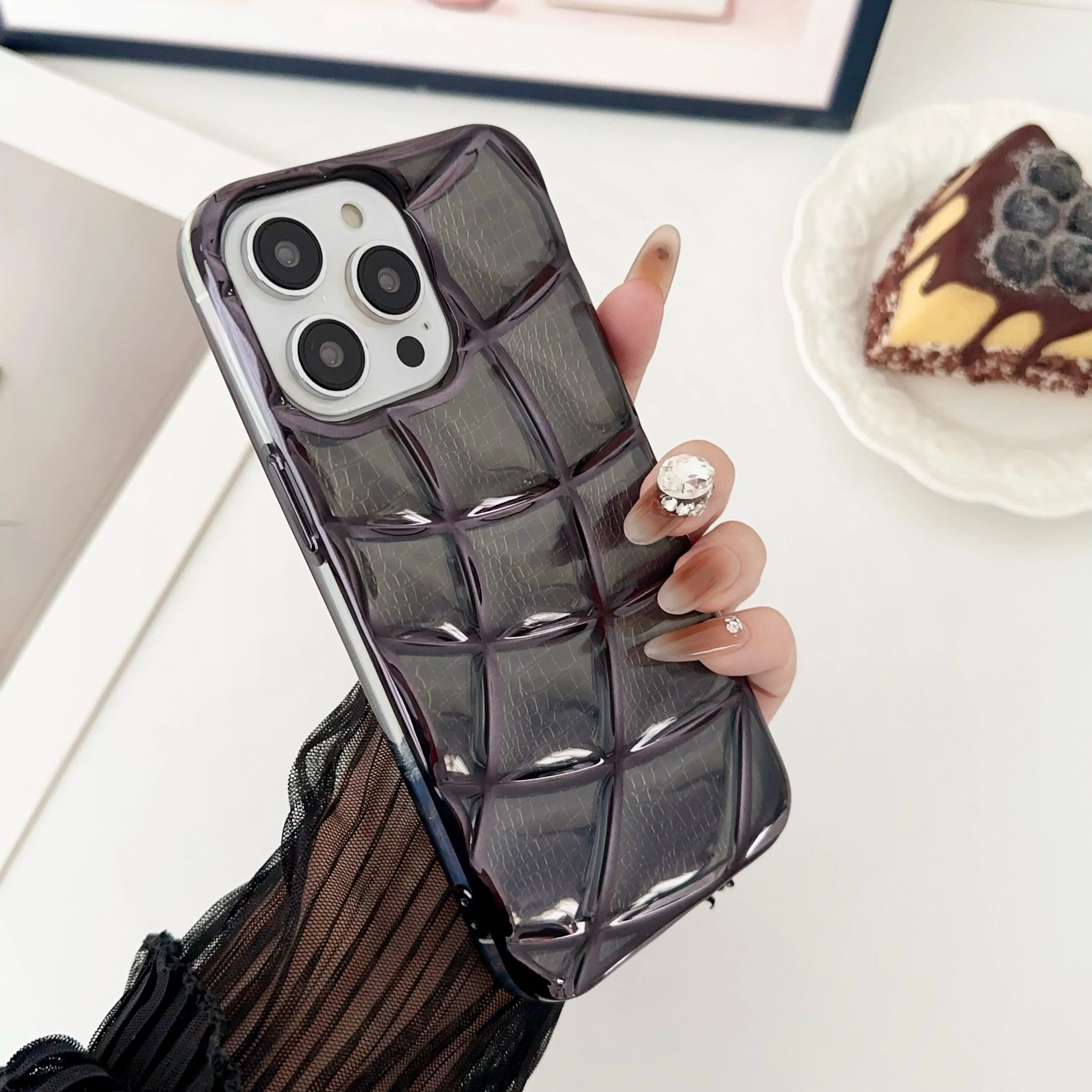 LuxuryKase LK143 Electroplated Unique Design Case For iPhone - Image 3