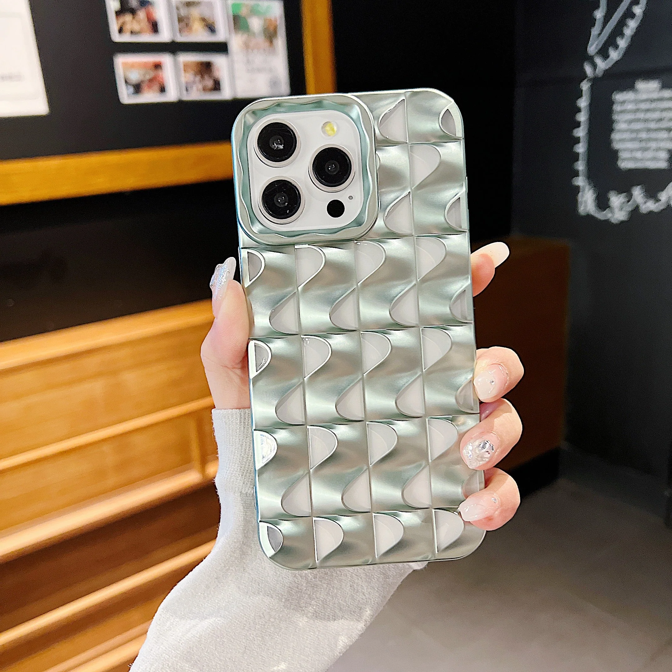 LuxuryKase LK148 3D Metal Texture Hollow S Pattern Soft For iPhone - Image 9