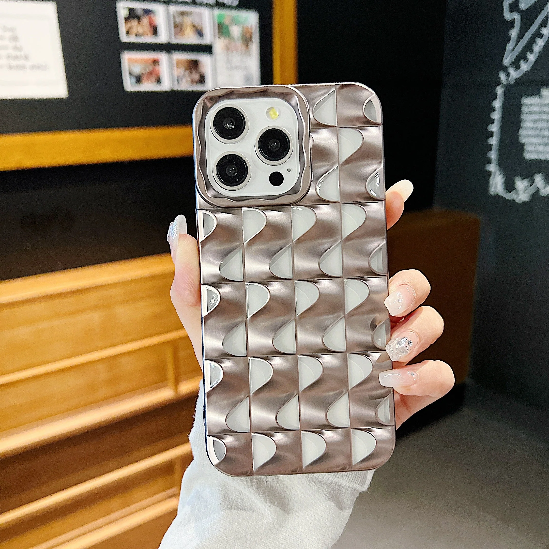 LuxuryKase LK148 3D Metal Texture Hollow S Pattern Soft For iPhone - Image 9